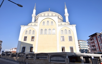 cami-beton-pencere-ec58